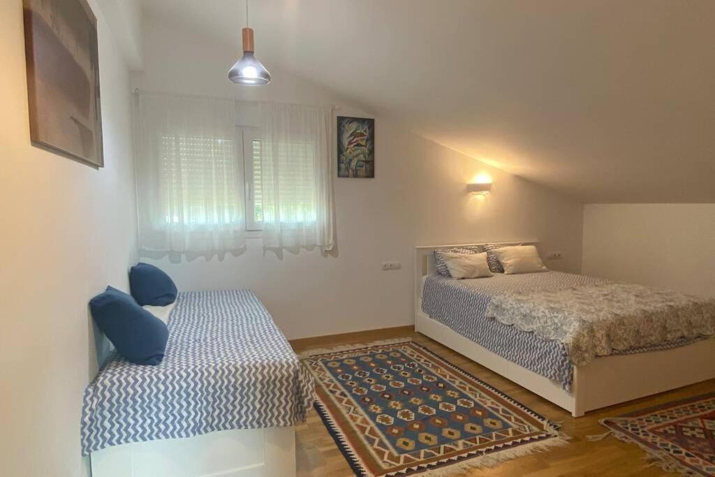 Charming Apartment In Becerril De La Sierra Bagian luar foto