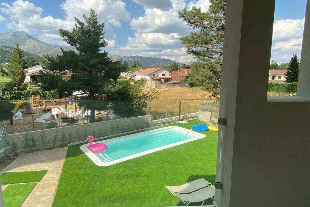 Charming Apartment In Becerril De La Sierra Bagian luar foto